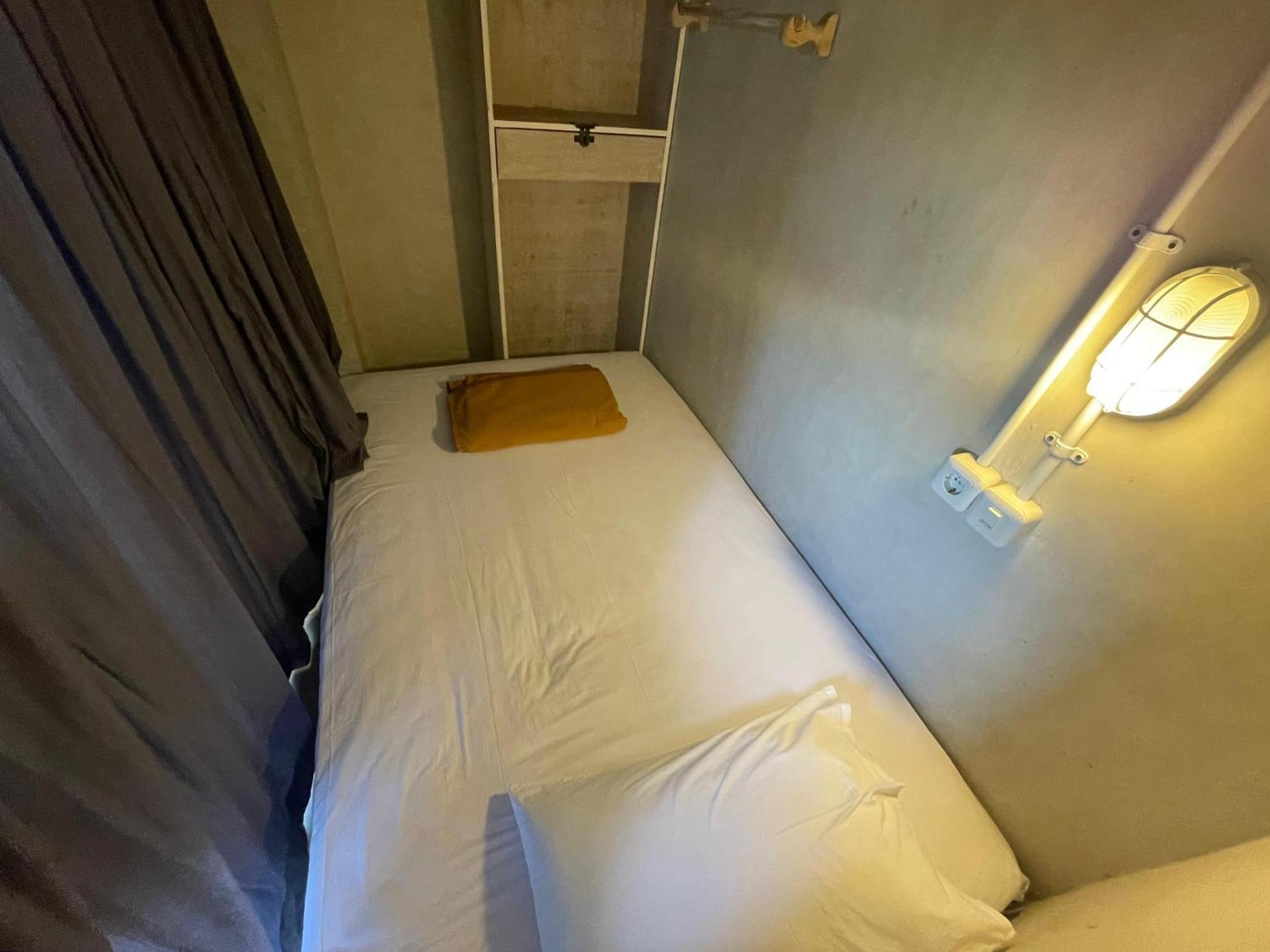 Lushy Hostel Nusa Penida Toyapakeh Bagian luar foto