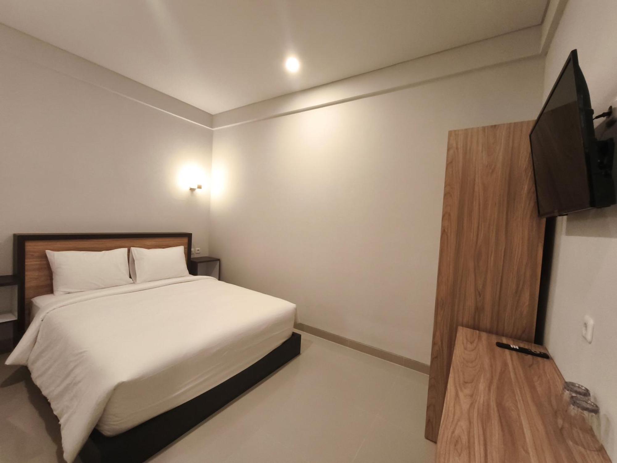 Lushy Hostel Nusa Penida Toyapakeh Bagian luar foto