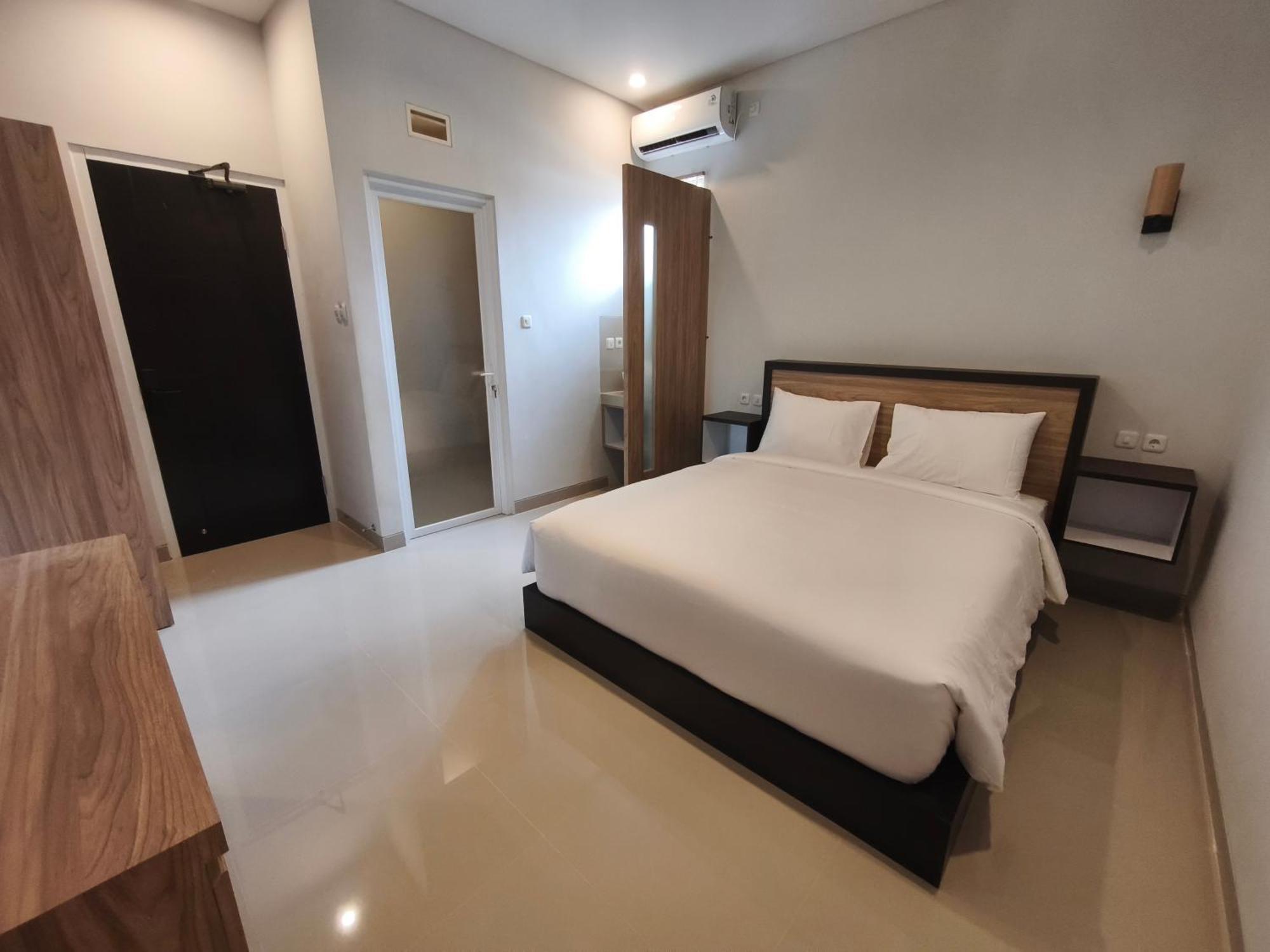 Lushy Hostel Nusa Penida Toyapakeh Bagian luar foto