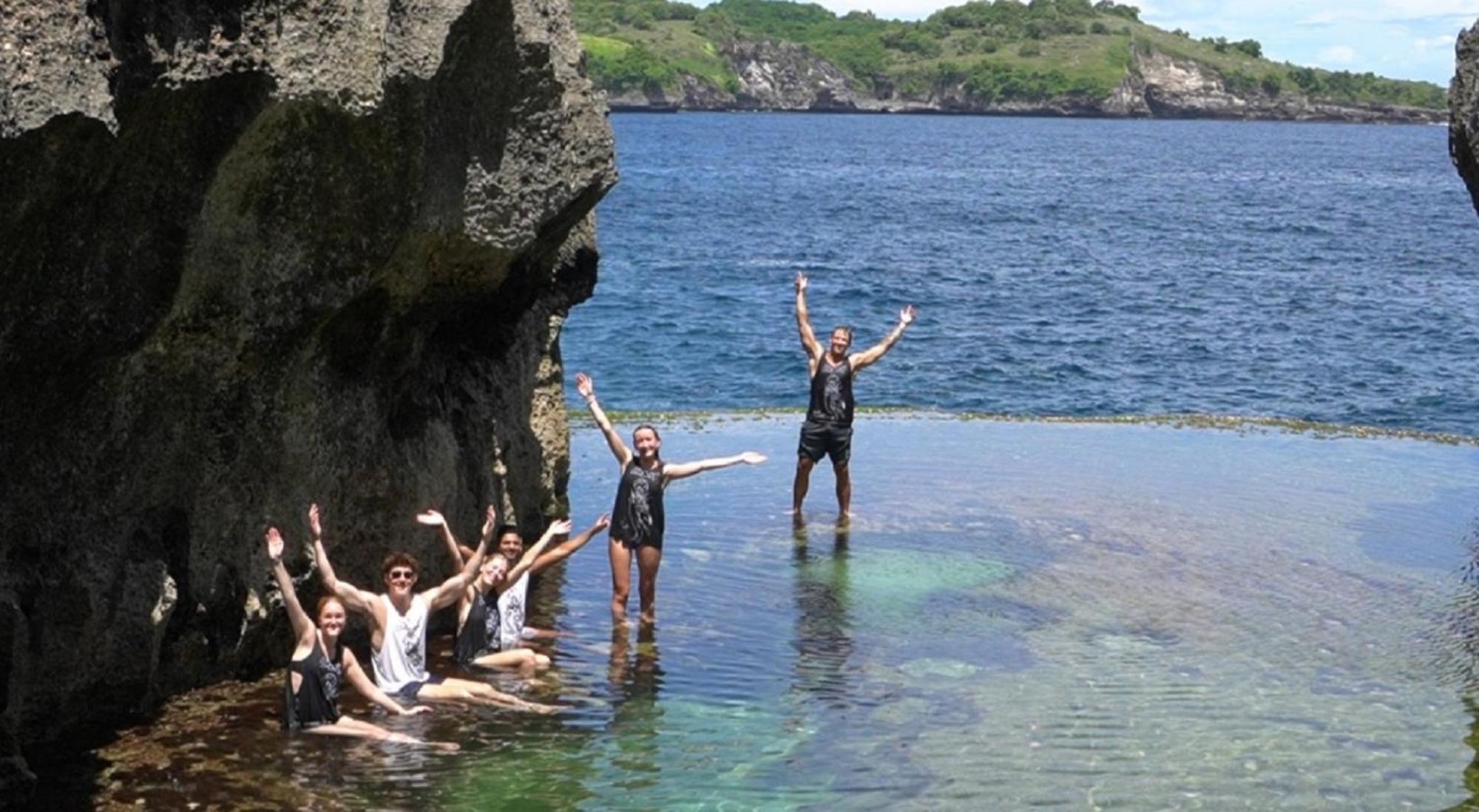 Lushy Hostel Nusa Penida Toyapakeh Bagian luar foto