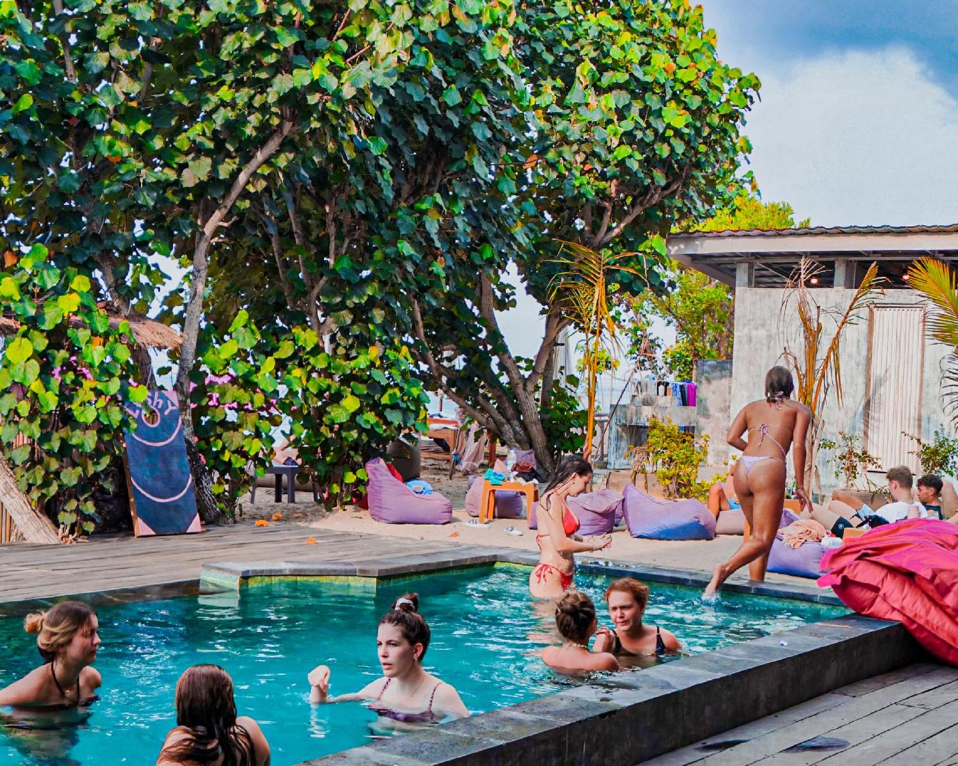 Lushy Hostel Nusa Penida Toyapakeh Bagian luar foto